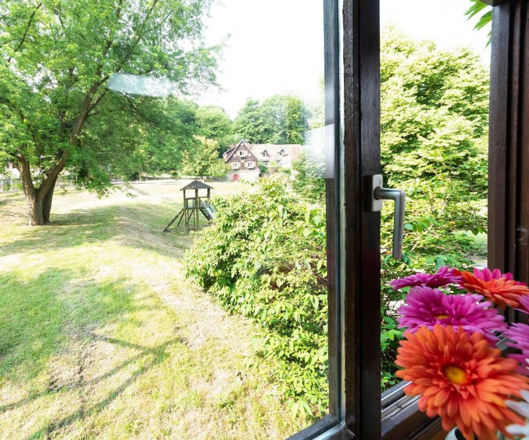 Blumenmeer Appartment Ober-Hambach Exterior foto